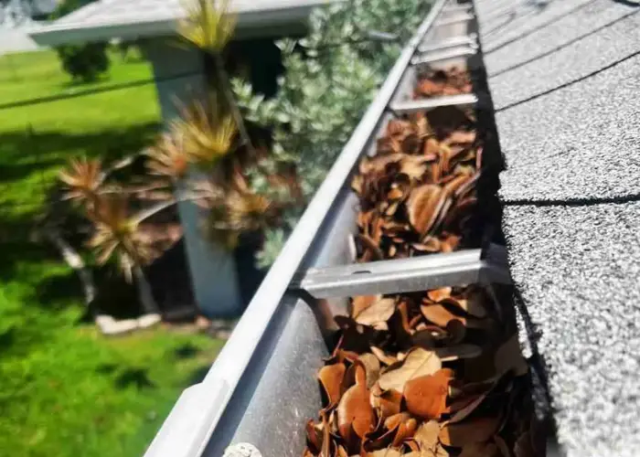 Farmington Hills gutter cleaning home page